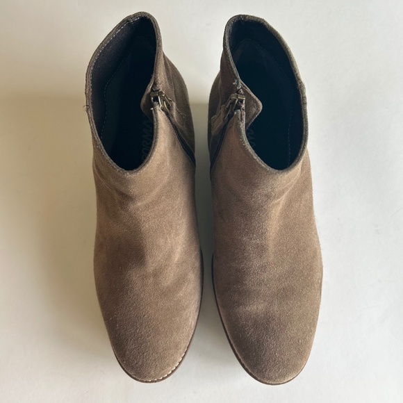 Aquatalia Brown Suede Genuine Leather Rubber Outsole Ankle Wedge Boots size 7.5 - Picture 6 of 16